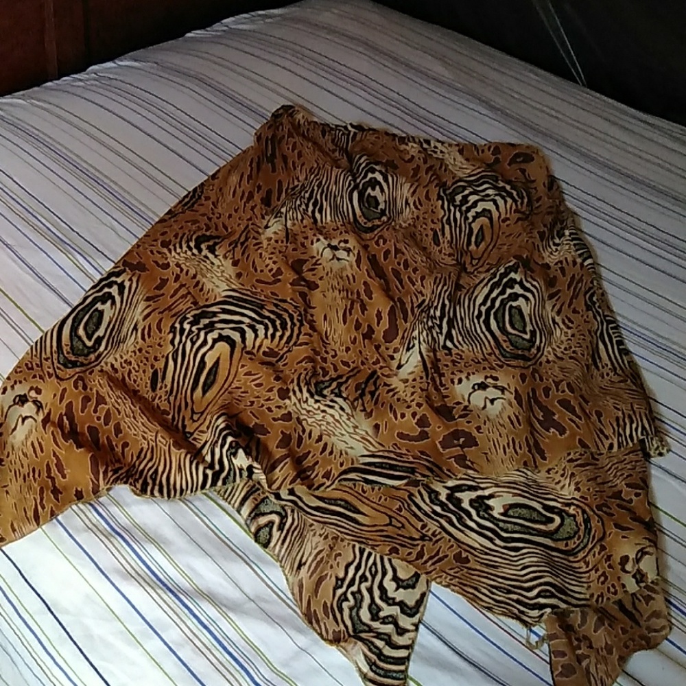 100 percent polyester tiger print skirt